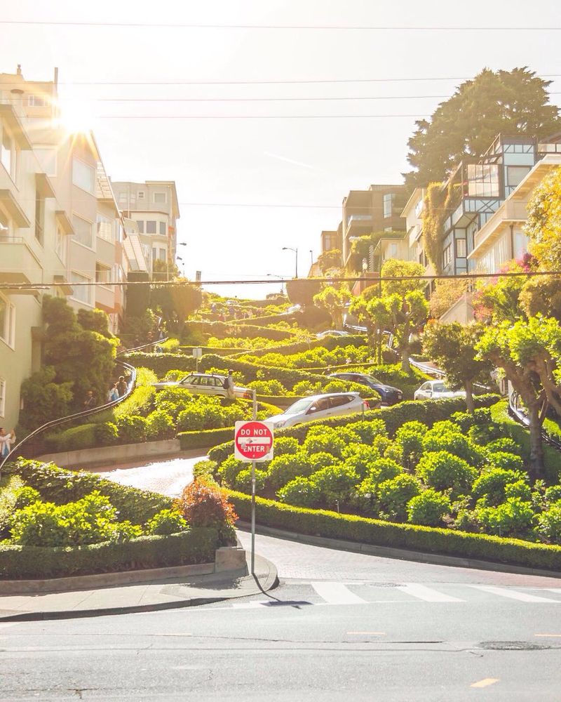 image: Love this spot of SFO! ?....#sanfrancisco #sanfranciscopulse #beautifuldestinations #earthpix #greatesttravels #tlpicks #usaprimeshot #ig_color #ig_sanfrancisco #california #passionpassport #visitcalifornia #agameoftones #travel #travelawesome #trave by majolophoto