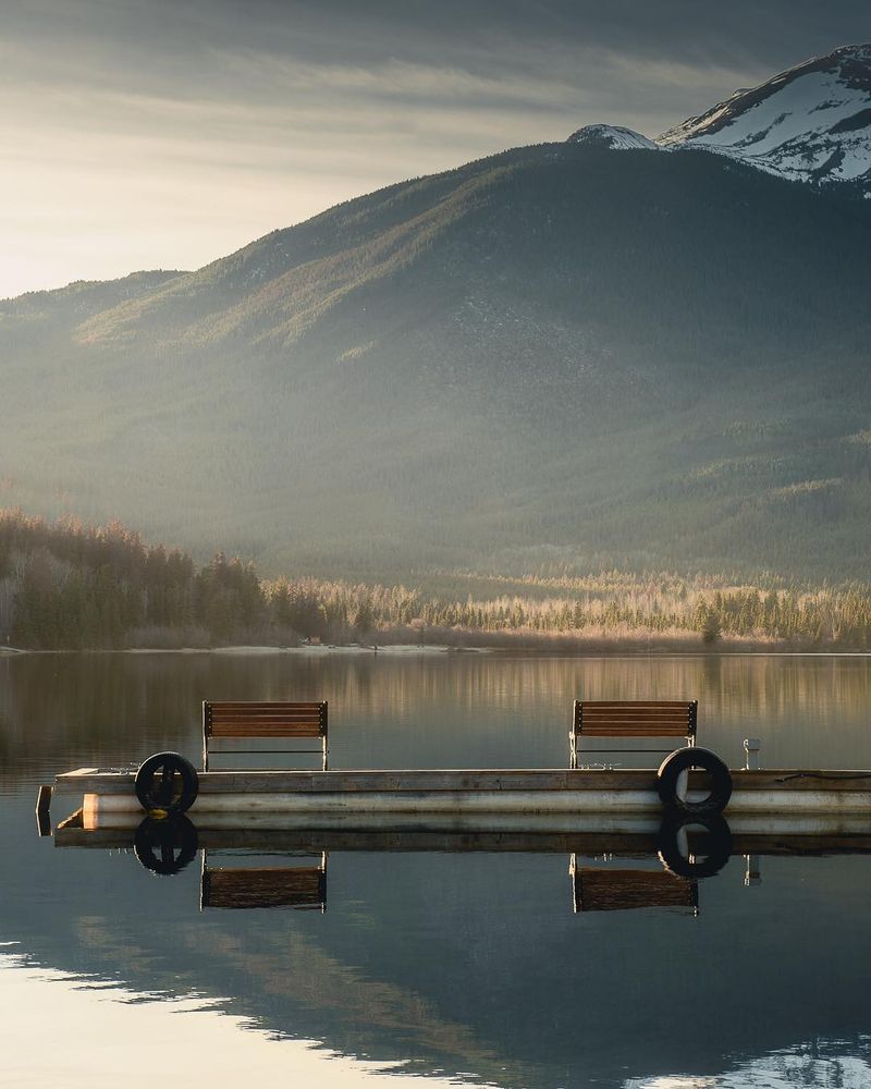 image: Serenity.......#lensbible #travelalberta #livefolk #tlpicks #travellingthroughtheworld #earthpix #artofvisuals #moodygrams #agameoftones #ourplanetdaily#depthsofearth #createcommune #createexplore #fatalframes #globewanderer #beautifuldestinations by mindzeye