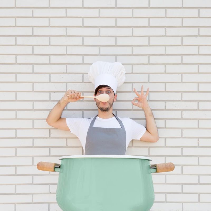 image: #WHPinthekitchen ?These vacations Daniel is on fire! He says he wants to surprise me with a new recipe but what he do not know is that I have already chosen my favorite dish. Look at him, he looks good enough to eat!—Estas vacaciones Daniel está... by annadevis
