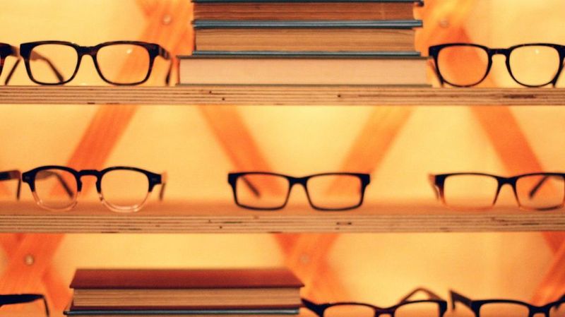 image: Warby Parker Gets More Big-Name Investors In American E by stanis