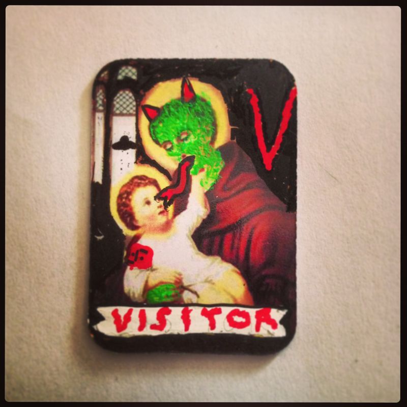 image: VISITOR · STREET ART MAGNET BY MAPYDH by mapydh