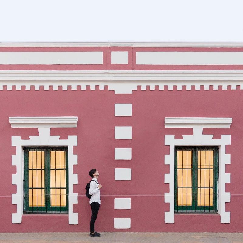 image: ¡Hola, Argentina! ??As most of you know, we are living new adventures thanks to @VisitArgentina! We have started out trip in Córdoba, and we are already in love with its architecture, people's accent, dishes based on dulce de leche and alfajores! Nyam... by annadevis
