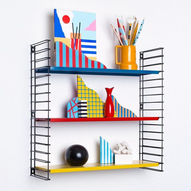 image: Algunas de mis cosas ya tienen un lugar vip: Estanterías #Tomado diseñada en 1958 by #AdriaanDekker 💙❤️💛Las tienen los chicos de @elrecibidor 👌-#elrecibidor #mireiaysuscosas #tomado #tomadoshelves #estanteria #shelvingsystem #modular #colors #interiorism by mireiaysuscosas