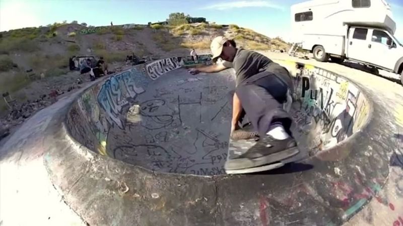image: My Curtain Call on @redbullskate 🔥🔥 🎥@lelion @redbullfrance @volcomskate @skullcandy_europe @electric @stanceeurope @creaturefiends @v7distribution @select_skatestore by vincent_matheron