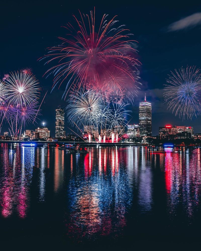 image: Happy Independence Day, America!¤¤¤¤¤#ArtofVisuals #AOV #MoodyGrams #Way2ill #AGameofTones #ILLgrammers #FatalFrames #CreateCommune #UrbanandStreet #theIMAGED #HeaterCentral #VzcoMood#FujiFilmx_US #MyFujiFilm #FujiFilm #Meistershots #WatchThisI by kankankavee