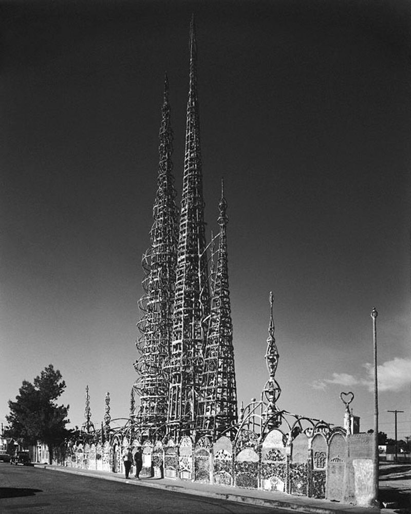image: Café Naïveté: The Watts Towers, Los Angeles by merilin-kook