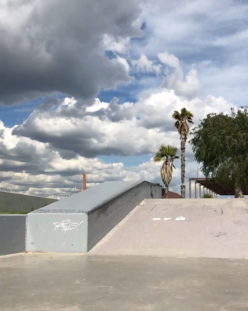 image: dont forget to say thanks to ruben @rubenalcantara gracias ? clip @alex_donnachie @bcnkills @subrosabrand @theshadowconspiracy @frontocean #bmx #rodeogrind by simobarraco
