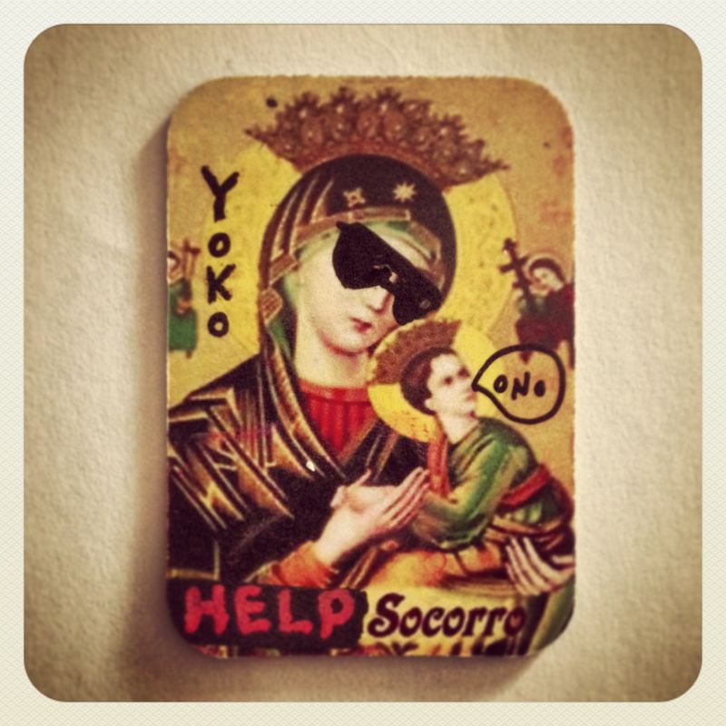 image: HELP / SOCORRO · YOKO-ONO · STREET ART MAGNET BY MAPYDH by mapydh