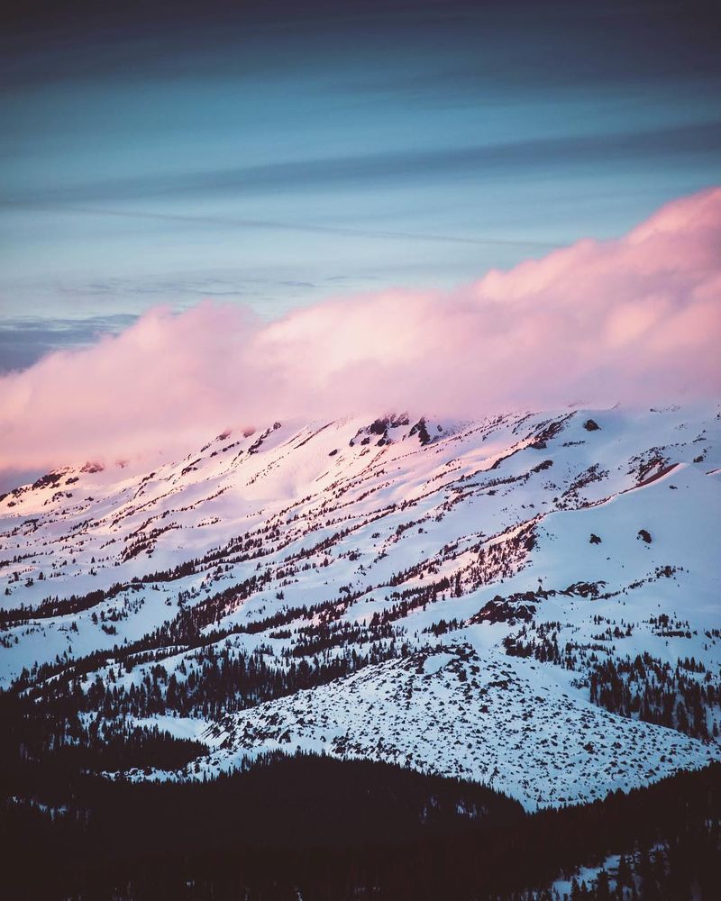 image: It’s always an unknown adventure when going into the mountains in hopes of a banger sunset - this was most definitely worth it ? #Oregon #Sunset #Snow by kyleohlson