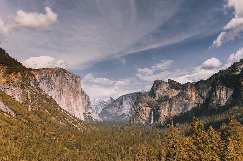 image: This place always take my breath away! Wishing to come back soon! ? ****#darlingescapes #theglasspassage #yosoytraveler #exploretocreate #fortheloveoftravel #folkcreative #thecoolmagazine #mytinyatlas #thepeoplecreatives #houseoftones #instagood10k #ig by majolophoto