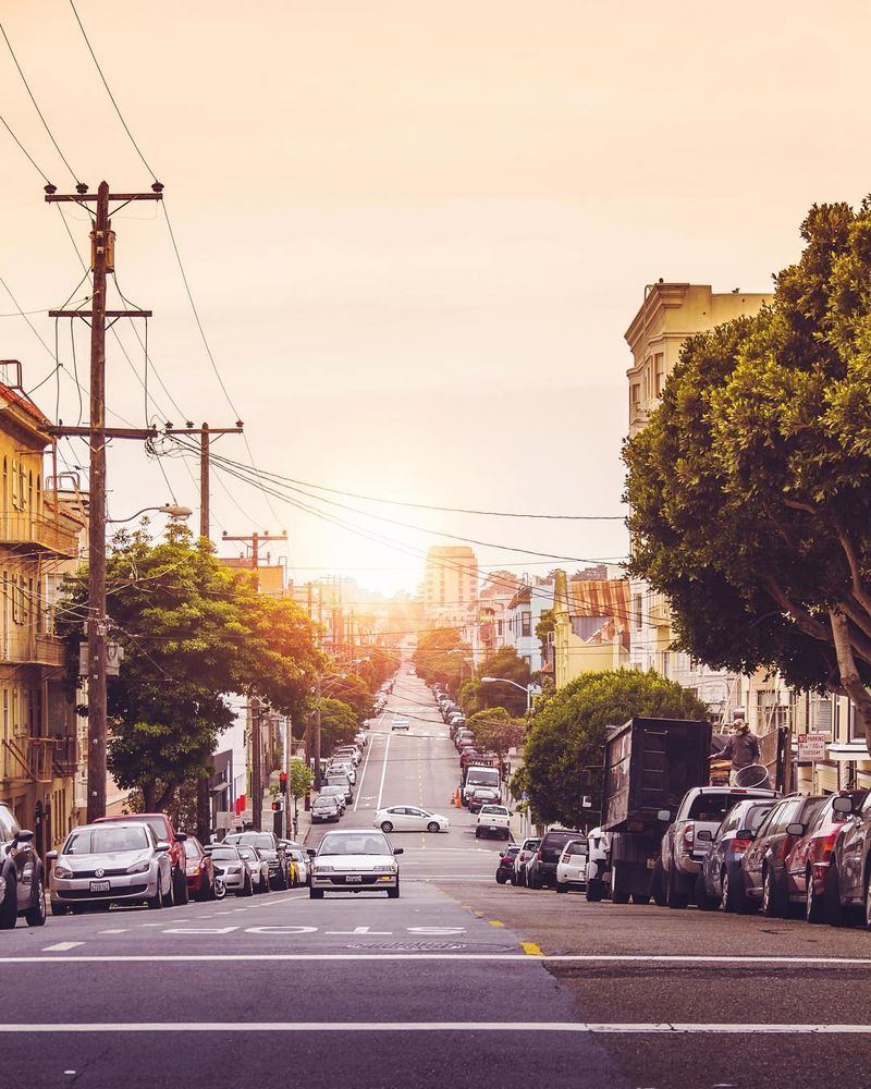 image: SFO's streets are pretty cool, isn't it? Which is you favorite place in SFO?!.....#ig_shotz #visualoflife #heatercentral #tlpicks #agameoftones #ig_sanfrancisco #ig_color #ig_unitedstates #moodygrams #eclectic_shotz #artofvisual #folk #folkscenery # by majolophoto