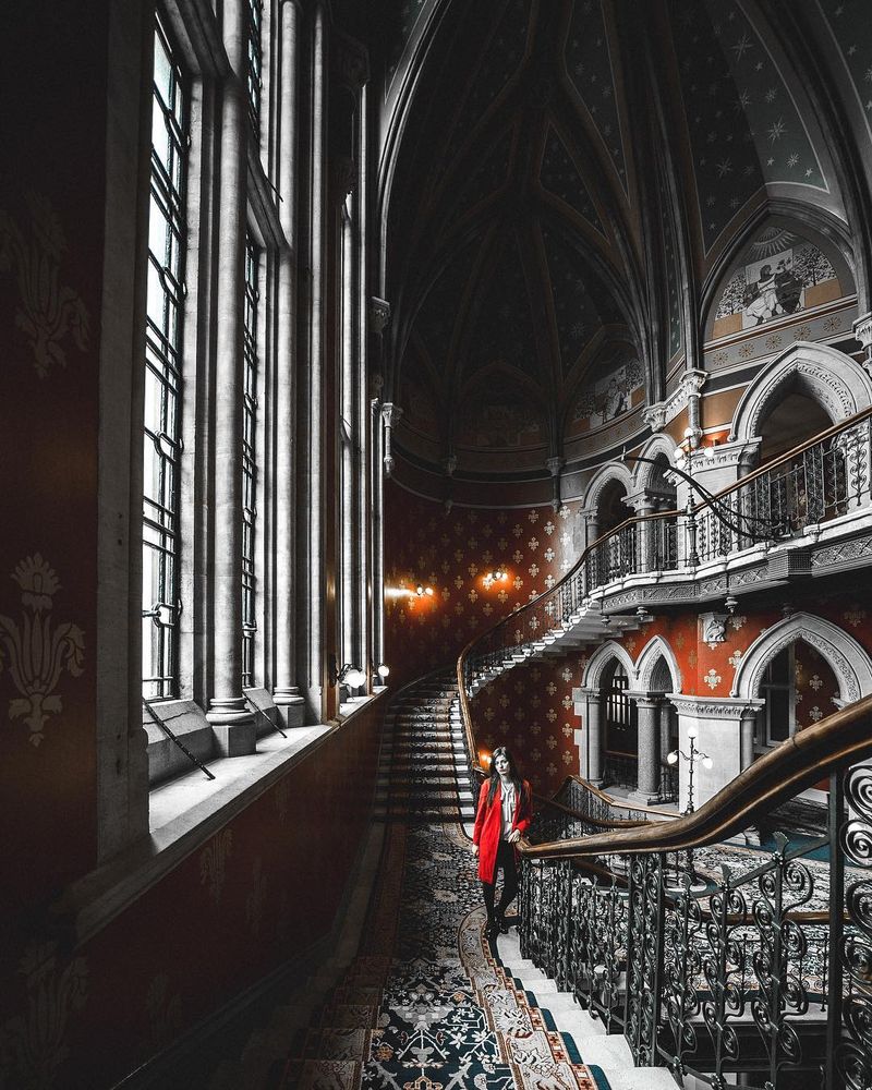 image: up to...i used @getspots app to find some of my favorite photo spots in London. starting with 13 cities from around the globe, @getspots was designed to help you travel better. super excited to be part of this project myself, so don’t forget to check... by thomas_k