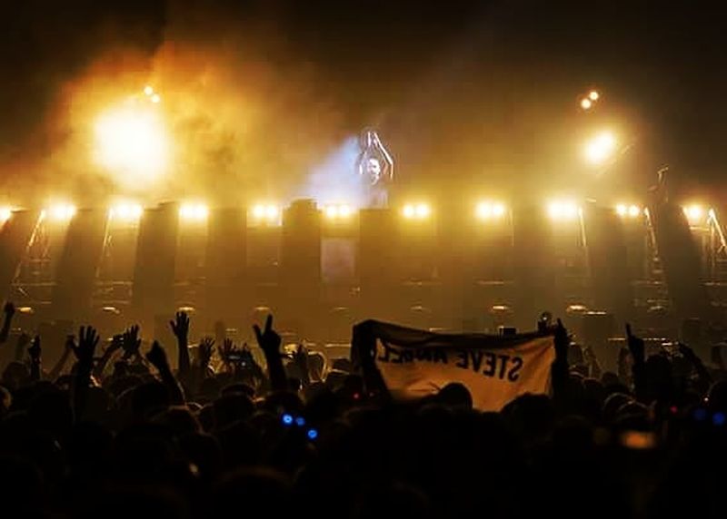 image: #dj#steveangello#festival#incredible#putyourhandsup#vibe#love#vibeon#united#awesome#dream#dance#edmlifestyles#music#electronicmusic#edmlife#electronicmusicculture#edmnation#plur#edmfamily#plurvibes#edmlovers#worldedm#liveyourlife#lol by electronicmusicculture