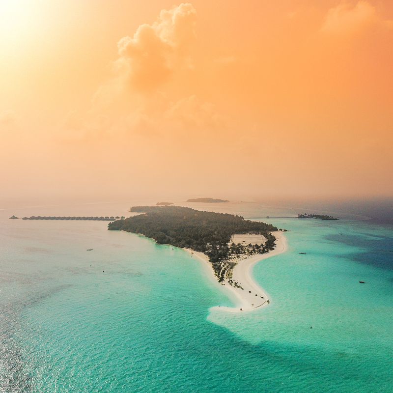 image: Golden hour in the Maldives ☀️ by michaelflarup