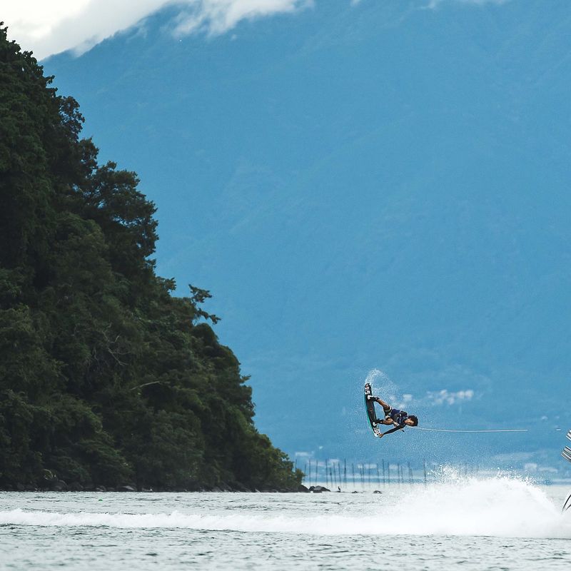 image: 2017 season is over!!Finished 6th on @thewwa #WBWS series overall✌?️?Pumped see everyone in my home country here in Lake biwa??⛩Wanna say thank you so much who supported me all season @redbull @supra_boats @cellpur @hoken_zenbu @blalawetsuits @momentick by shotatezuka